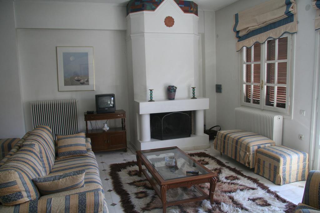 Villa C & C Delfi Eksteriør bilde